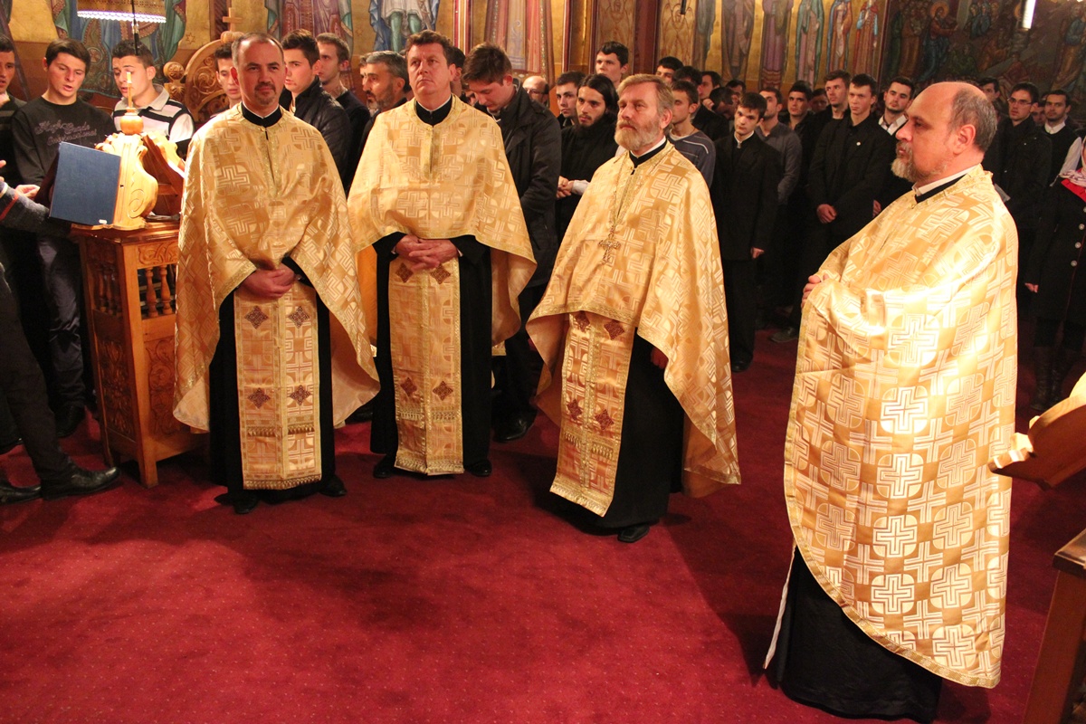 Moment de sărbătoare la capela Facultăţii de Teologie Ortodoxă din Iaşi