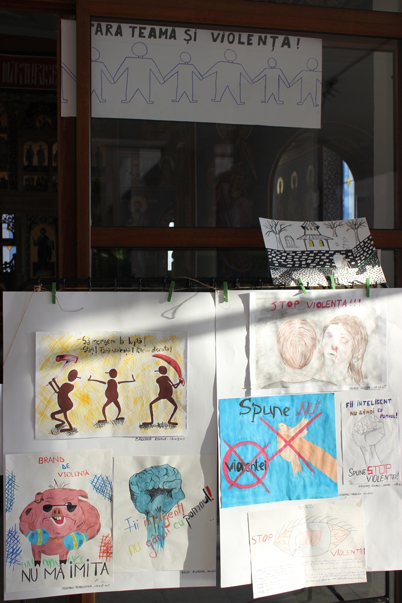 „Împreună, pentru o lume fără teamă şi violenţă”