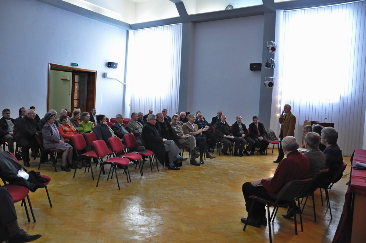 &quot;De vorbă cu tine&quot;, lansată la Iaşi