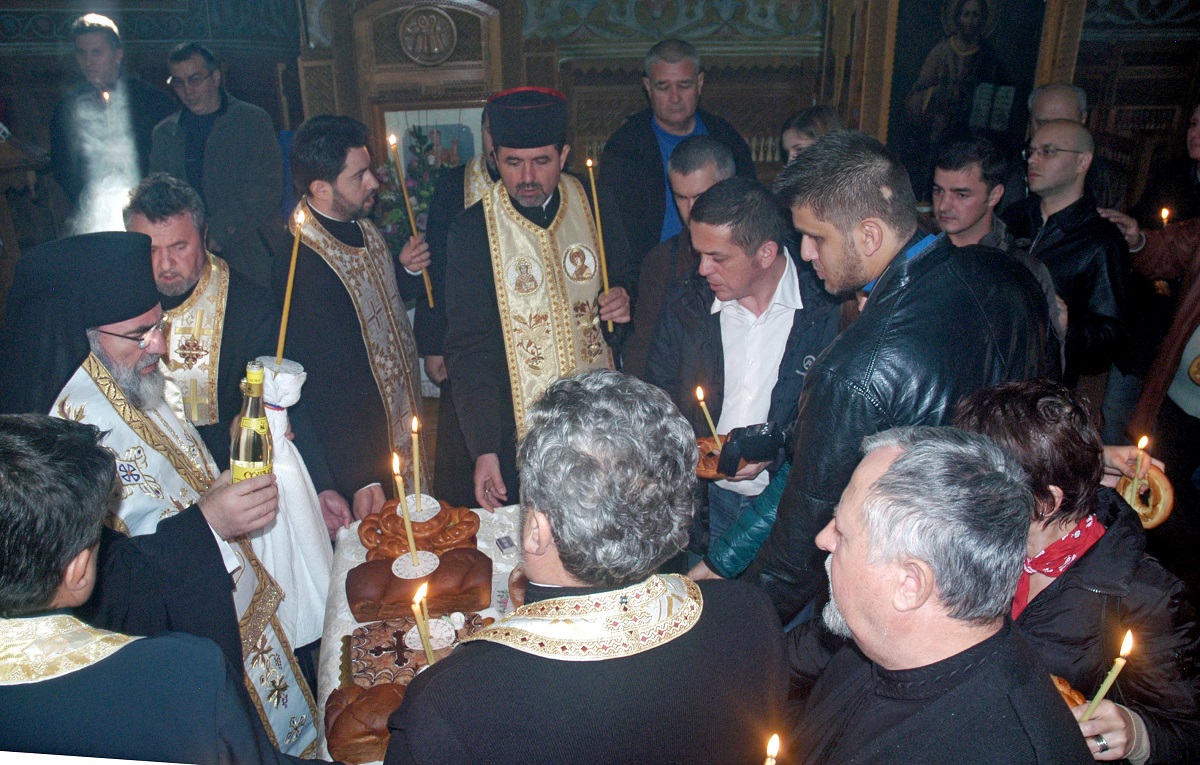 Prezenţă arhierească la Biserica Precista din Bacău