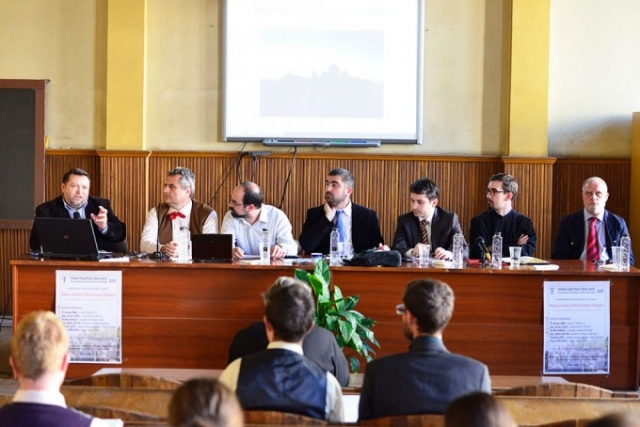 Relaţia dintre pelerinaj şi mass-media