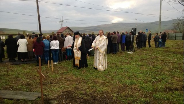 Piatră de temelie pentru o nouă biserică în localitatea Căianu-Vamă Piatră de temelie pentru o nouă biserică în localitatea Căianu-Vamă