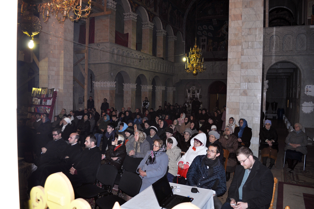 Părintele arhim. Nichifor Horia: „Euharistia este Taina care ne face să fim o familie în Biserică”