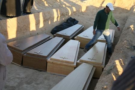 Gropi comune pentru creştinii din Sadad