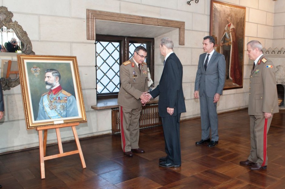 Regele Mihai I al României a primit delegația Universității Naționale de Apărare "Carol I"