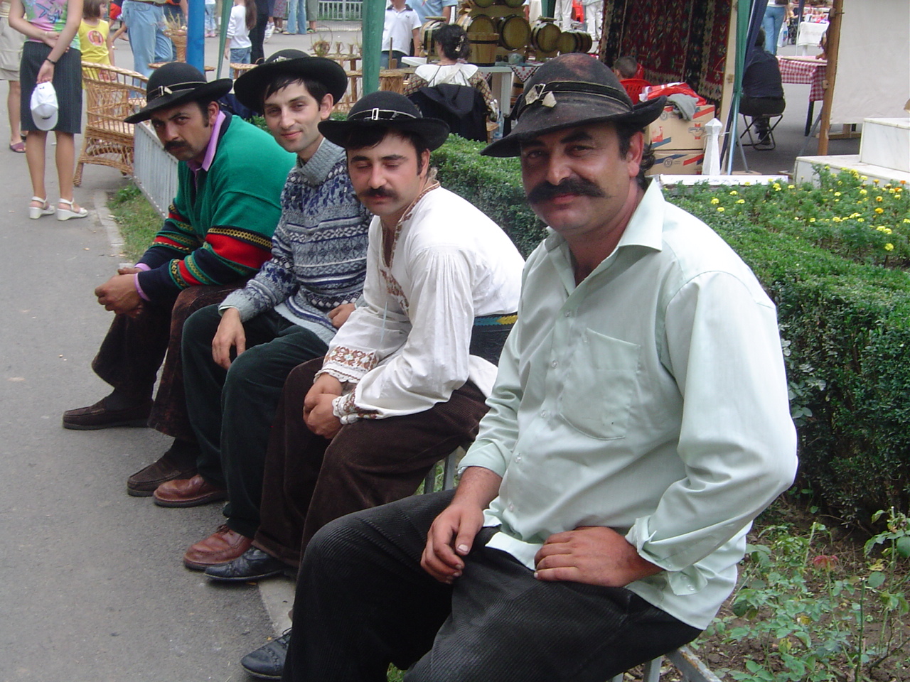 Analize medicale gratuite pentru romi prin programul &quot;Vreau să mă bucur de sănătate!&quot;