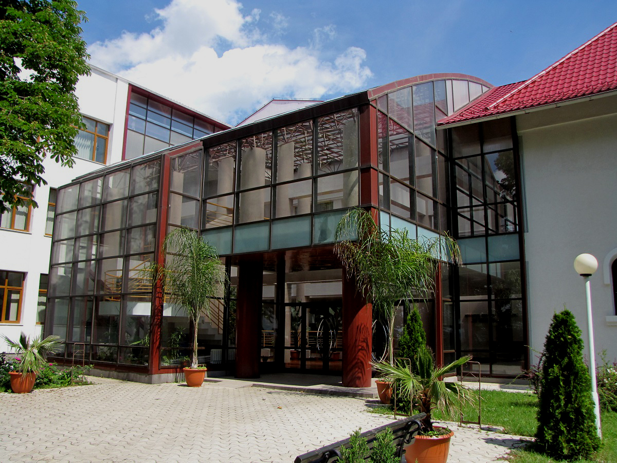 Dezbatere despre violența în familie, la Seminarul Teologic din Iași