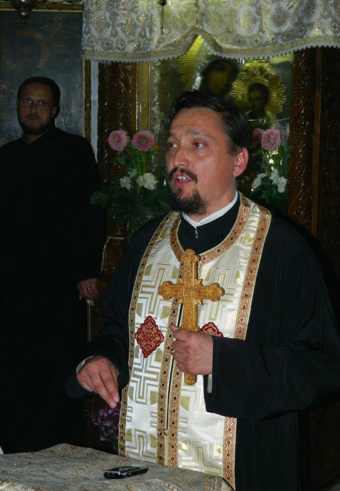 Sfântul Maslu oficiat de 16 preoţi la parohia Bodeşti