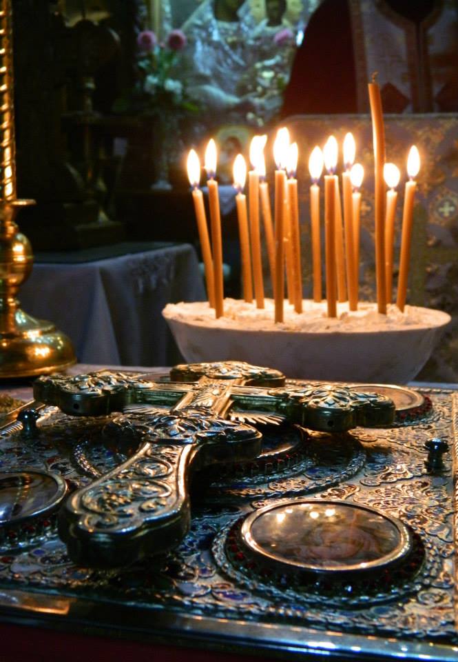 Sfântul Maslu oficiat de 16 preoţi la parohia Bodeşti