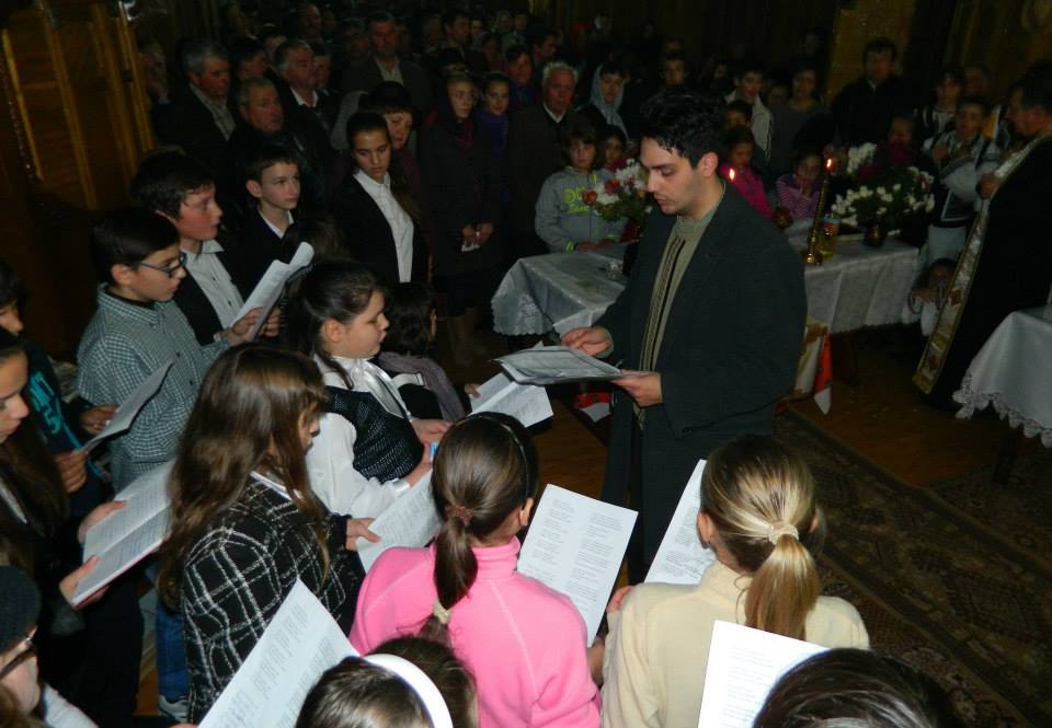 Sfântul Maslu oficiat de 16 preoţi la parohia Bodeşti