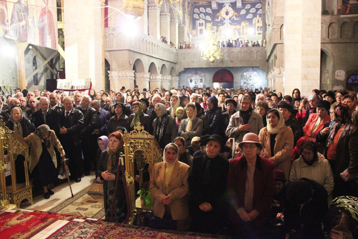 Sfântul Nectarie – Sărbătoarea bucuriei şi a comuniunii duhovniceşti