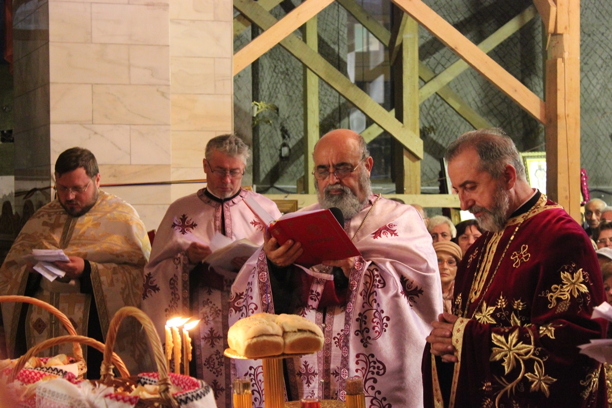 Sfântul Nectarie – Sărbătoarea bucuriei şi a comuniunii duhovniceşti