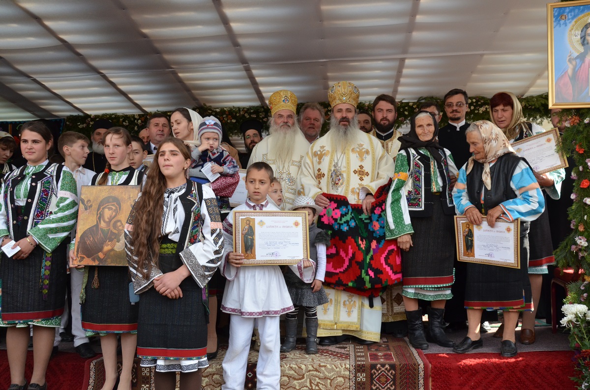 2 mitropoliți, la sfințirea bisericii din Toșorog