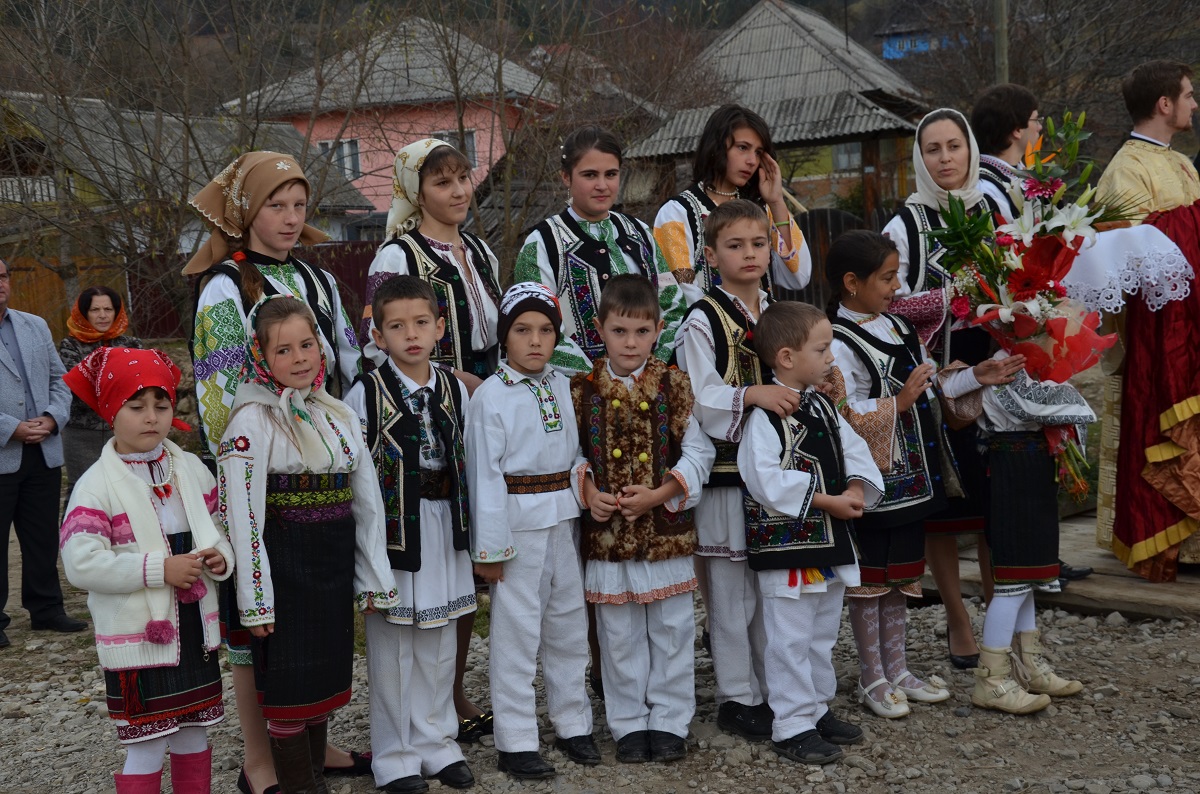 2 mitropoliți, la sfințirea bisericii din Toșorog