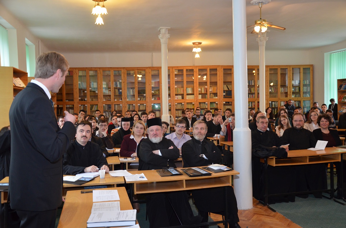 Două teze de doctorat de excepție, la Facultatea de Teologie din Iași