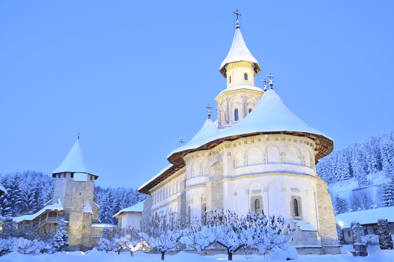 (Audio) Mănăstirea Putna - O, ce veste luminată!