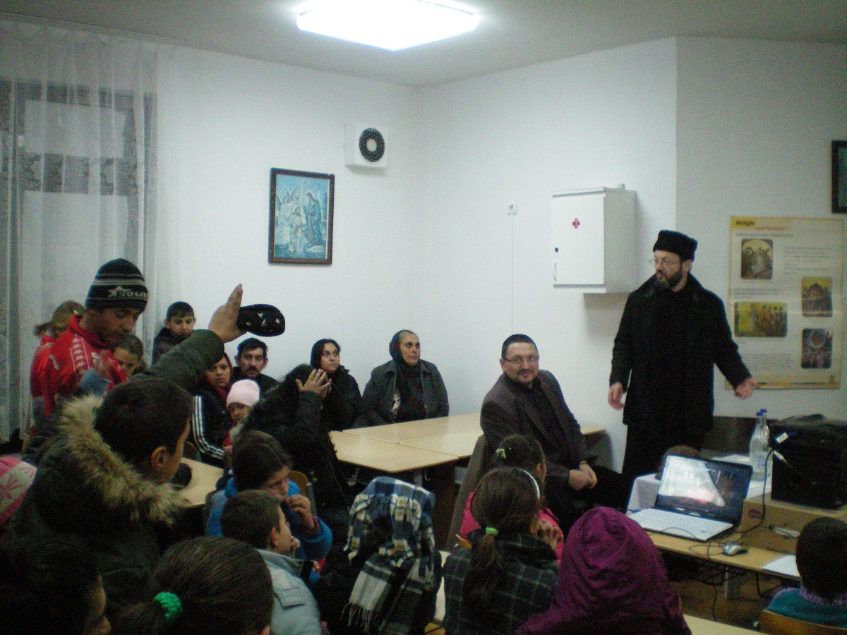 Seară duhovnicească la Centrul &quot;Popasul iubirii milostive&quot; din Săvineşti