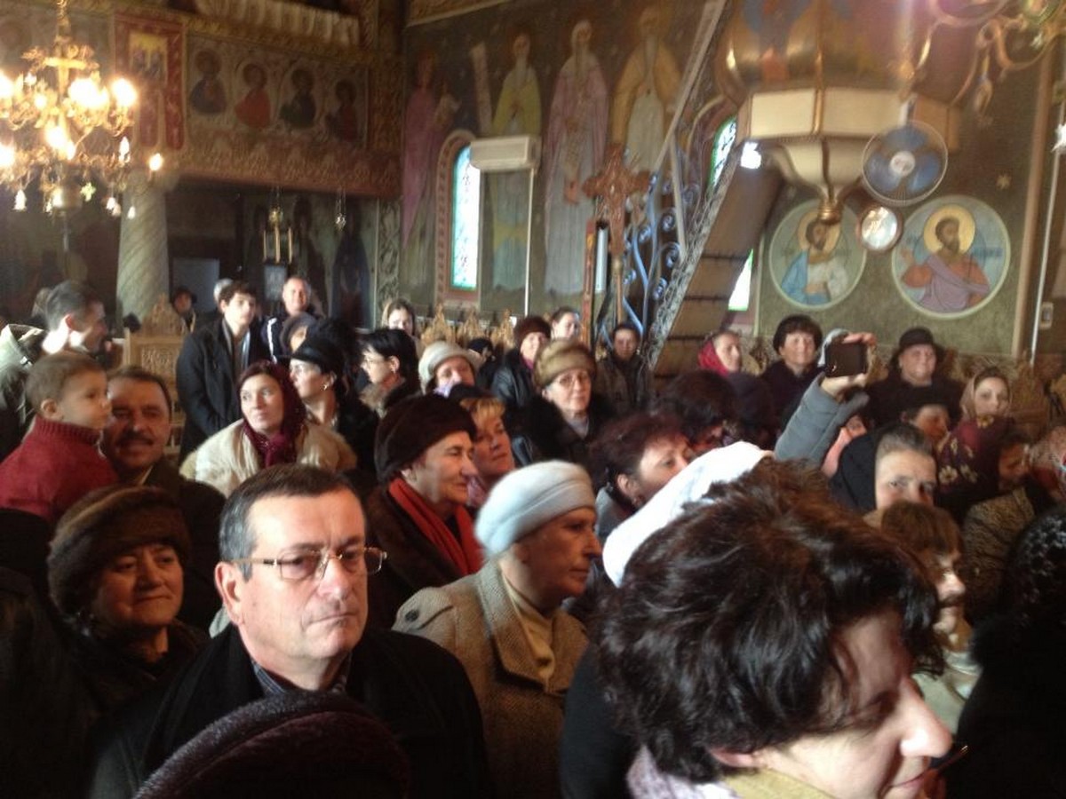 Concert de colinde al Corului ”Edelweiβ”, la Săvineşti