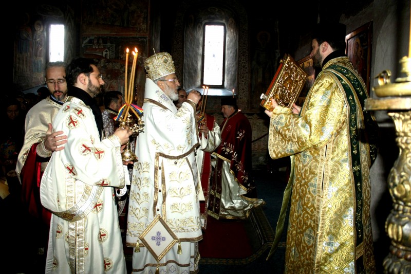 Biserica Domnească din Curtea de Argeș și-a sărbătorit hramul