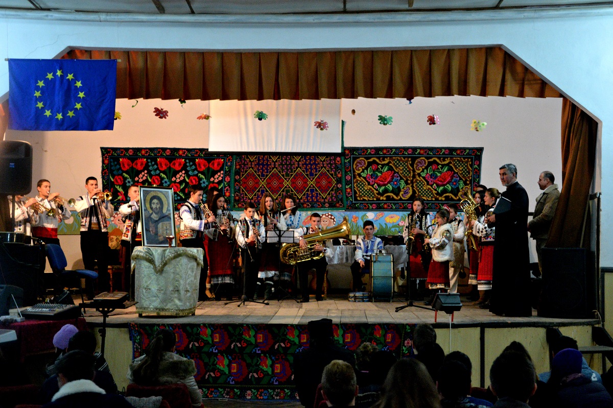 Conferinţă şi concert de colinde organizate de ATOR Roznov