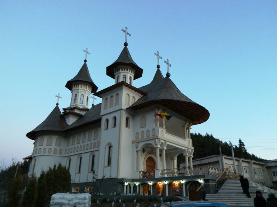 Rugăciune şi colind la Secu-Taşca