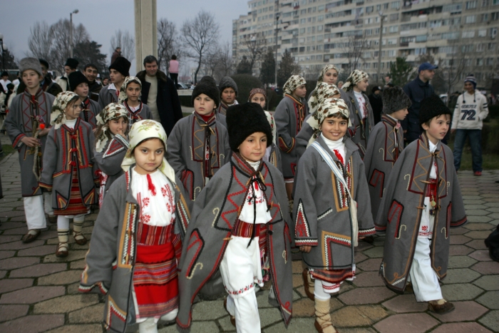 (Audio)Ioan Bocșa și Ansamblul Icoane - Du-te Voine, du-te