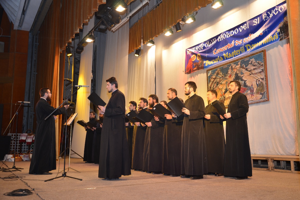 A debutat seria concertelor de colinde organizate de Mitropolia Moldovei şi Bucovinei