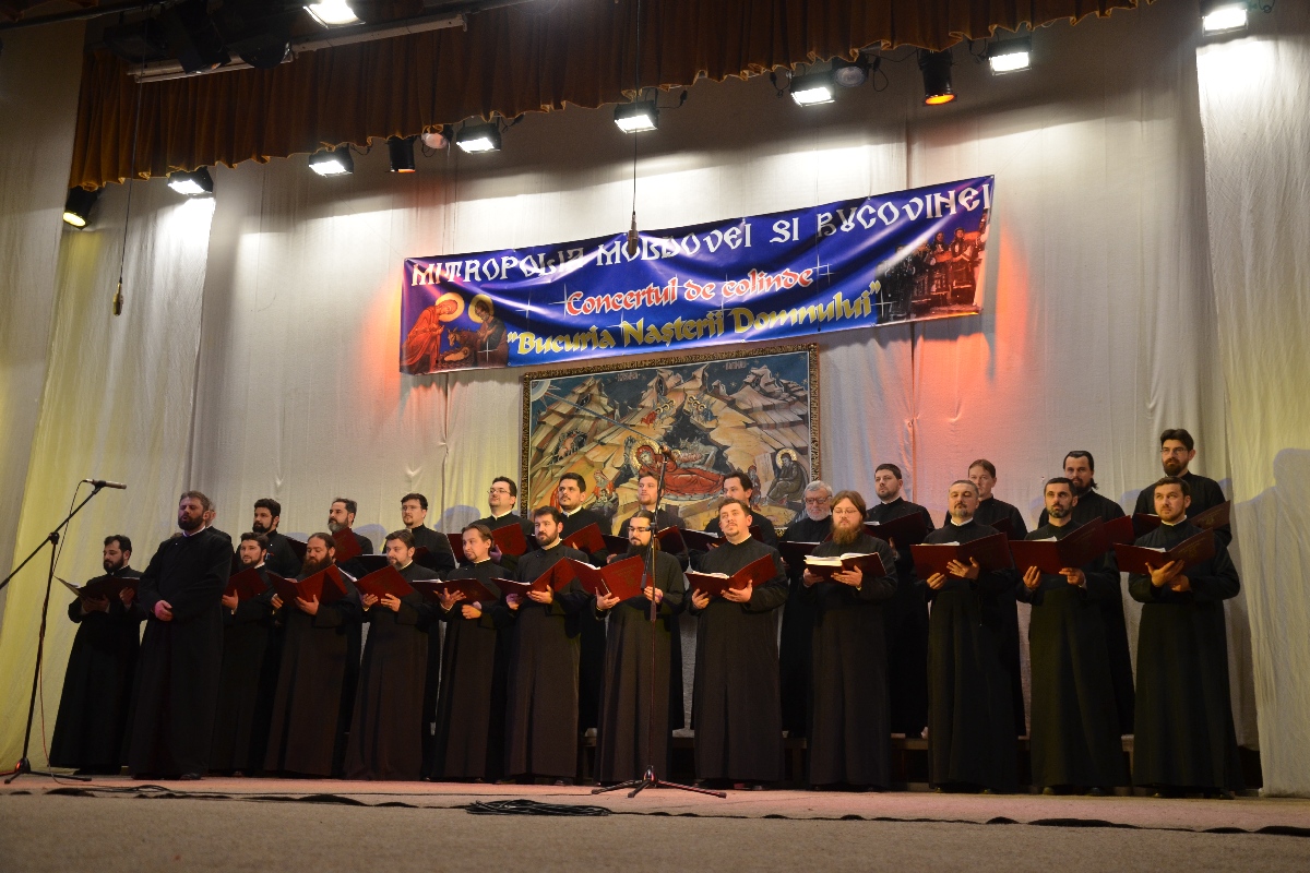 A debutat seria concertelor de colinde organizate de Mitropolia Moldovei şi Bucovinei