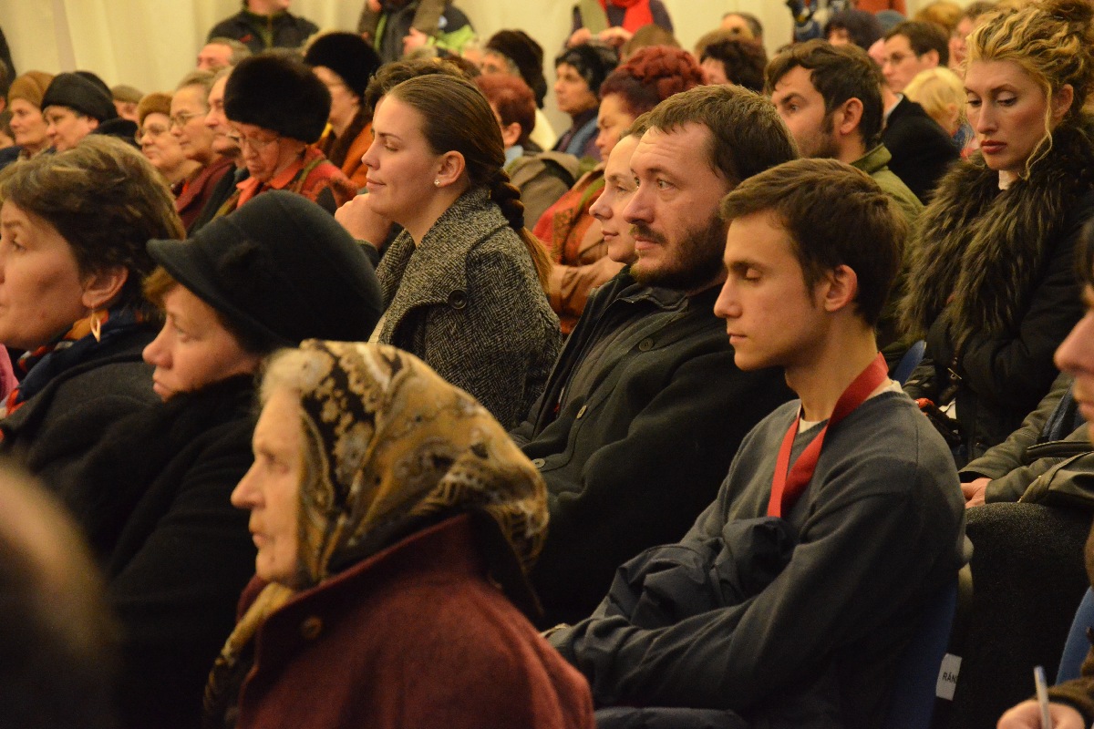 1.000 de persoane prezente la tradiţionalul concert de colinde al Mitropoliei Moldovei şi Bucovinei