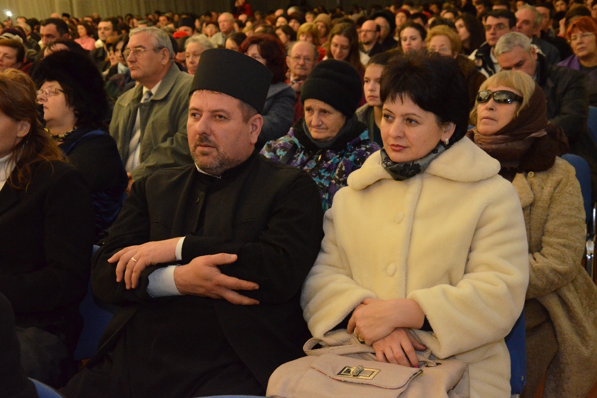 1.000 de persoane prezente la tradiţionalul concert de colinde al Mitropoliei Moldovei şi Bucovinei