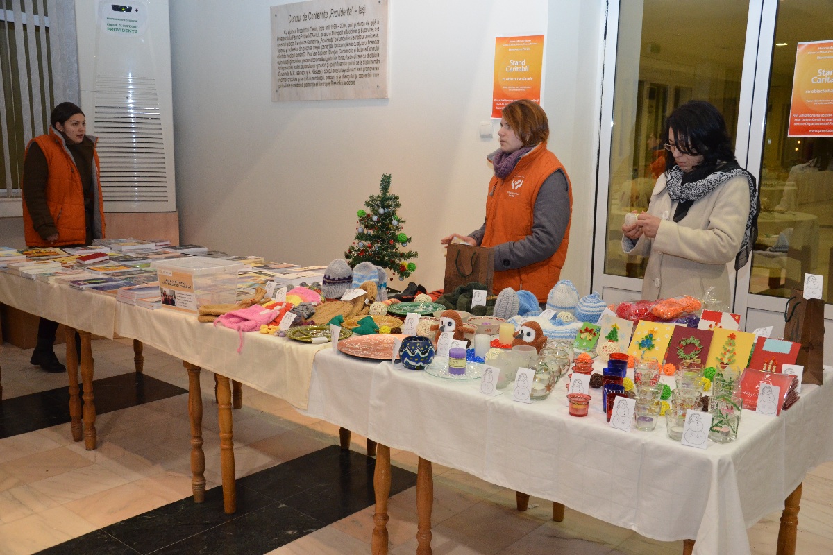 1.000 de persoane prezente la tradiţionalul concert de colinde al Mitropoliei Moldovei şi Bucovinei