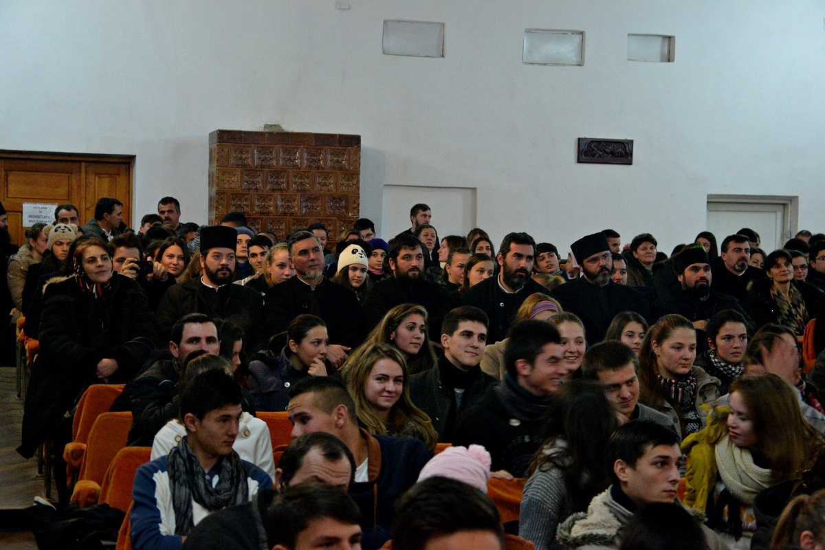 Conferinţă şi concert de colinde organizate de ATOR Roznov