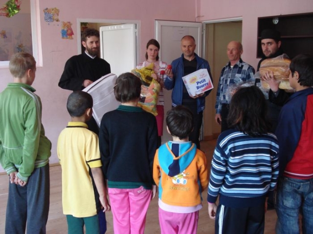 Campania „Să-l cunoaștem pe Moș Nicolae”, în Episcopia Caransebeșului