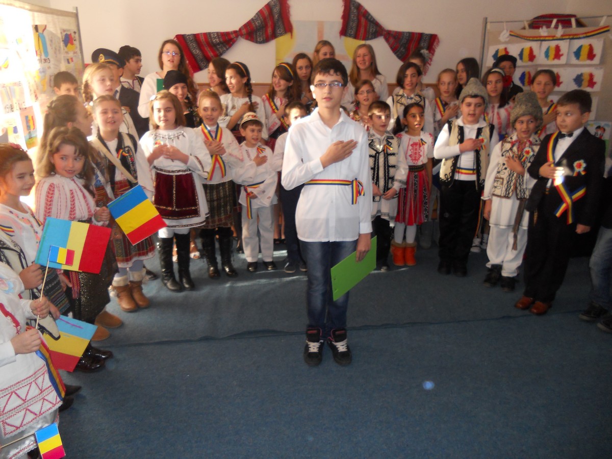 Proiect dedicat Zilei Naţionale la Oneşti