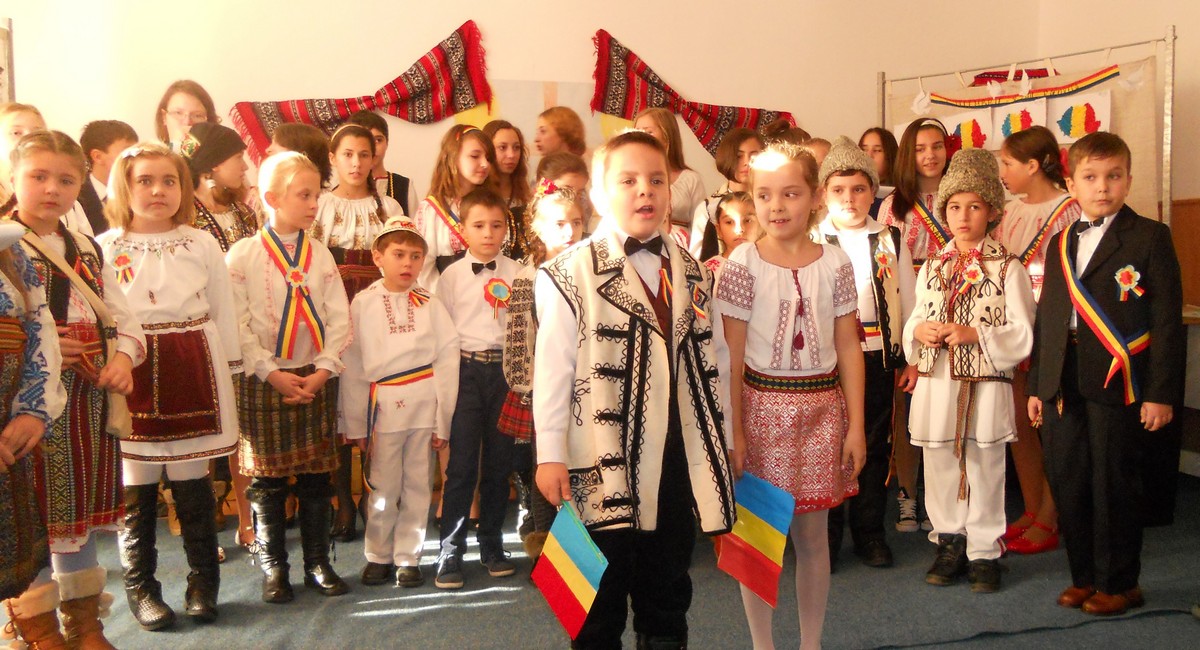 Proiect dedicat Zilei Naţionale la Oneşti