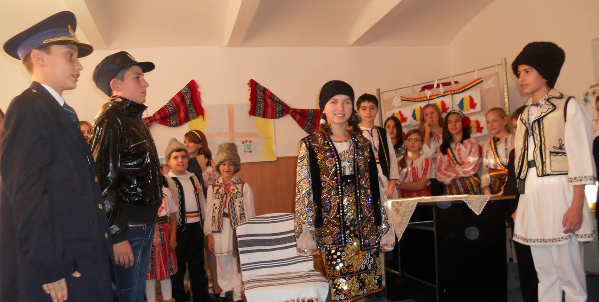 Proiect dedicat Zilei Naţionale la Oneşti