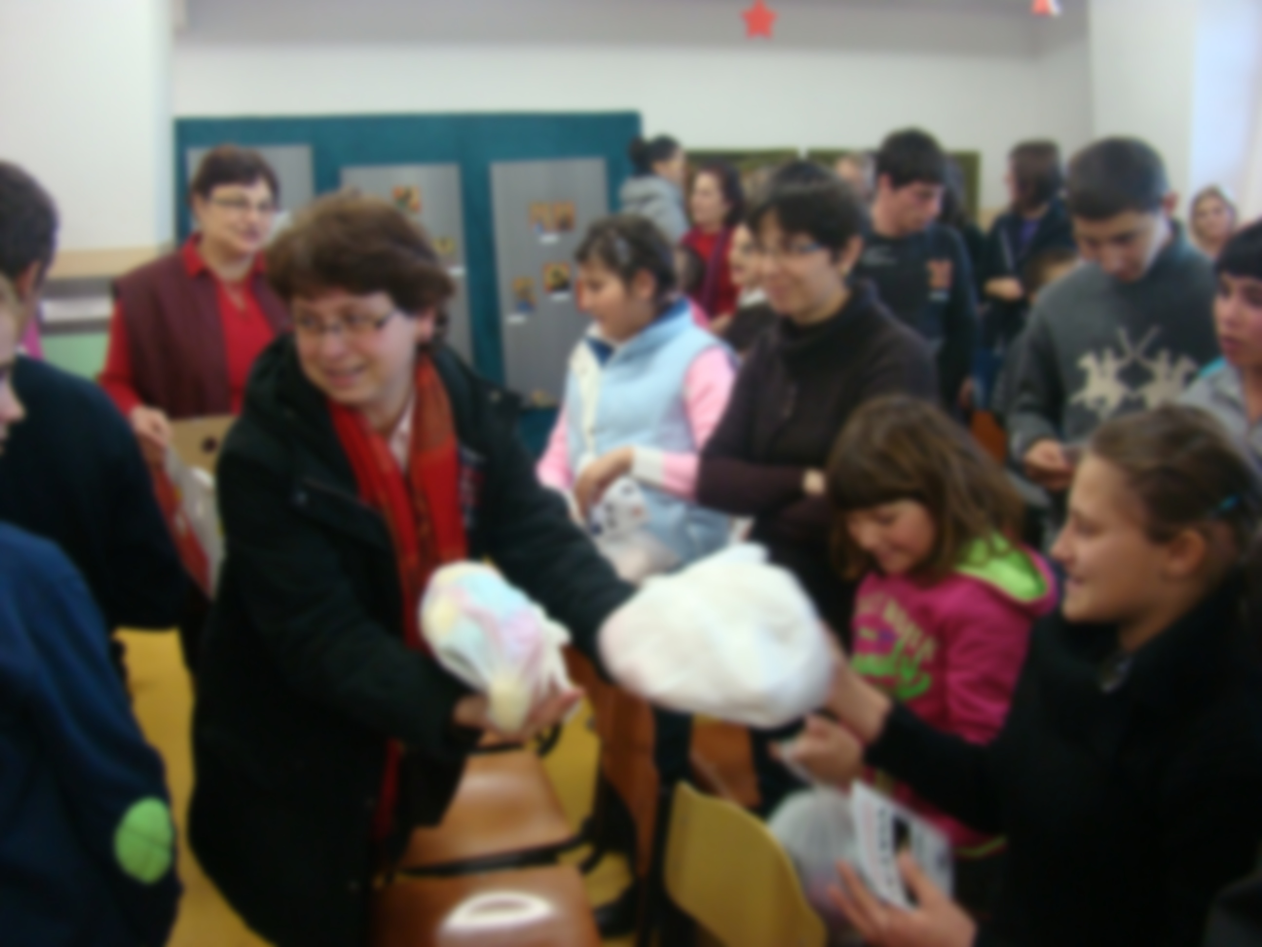 Activitate cultural-filantropică la Centrul &quot;Alexandru Roșca&quot; din Piatra Neamț