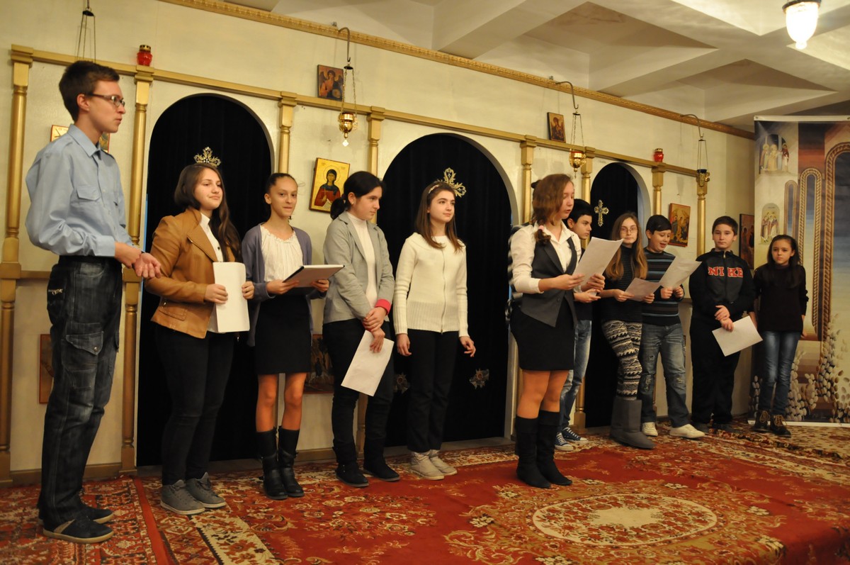 A debutat Simpozionul &quot;Hristos - Calea, Adevărul şi Viaţa&quot;