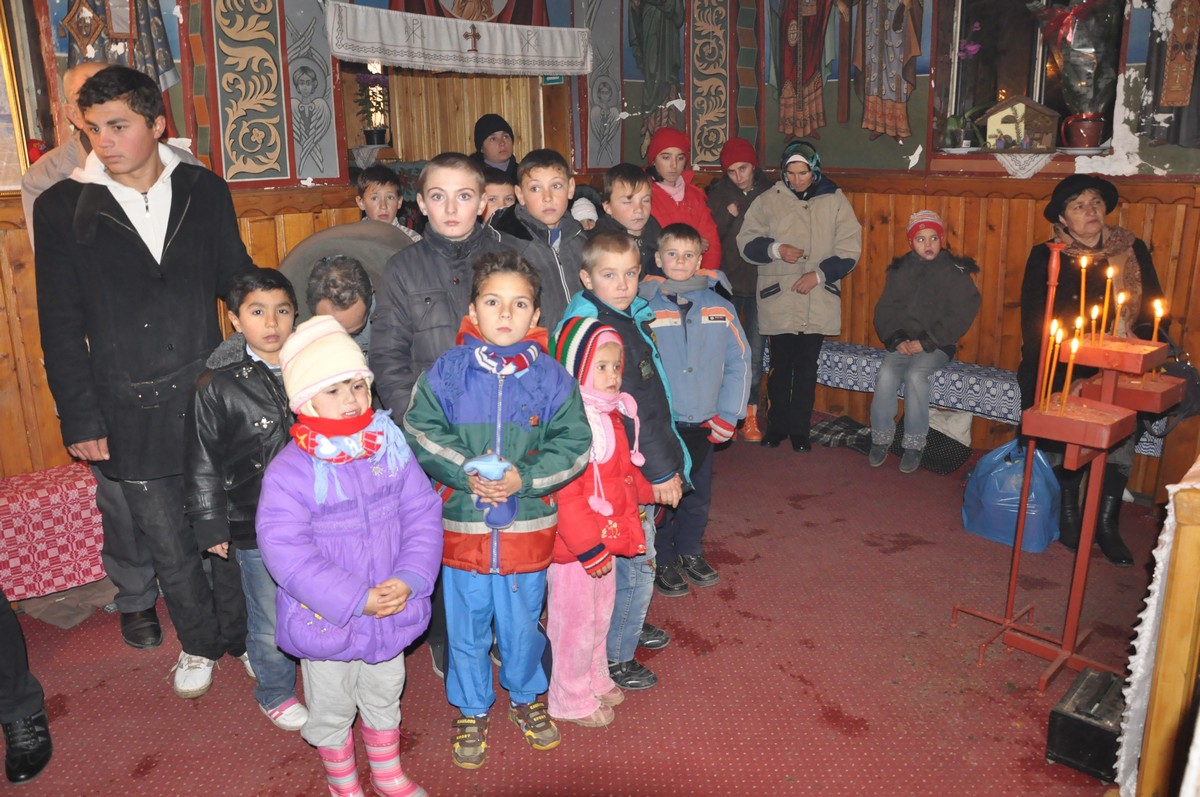 Sărbătoare înălţătoare de Sfântul Nicolae, la Andrieşeni