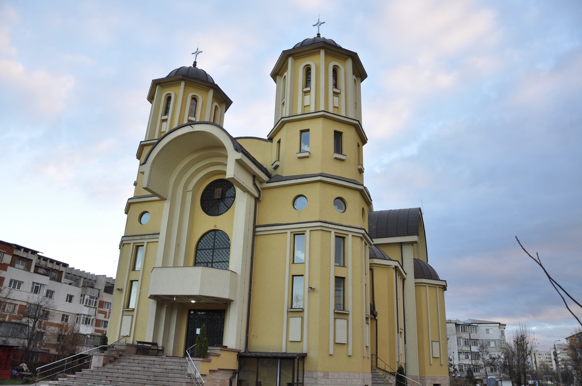 A debutat Simpozionul &quot;Hristos - Calea, Adevărul şi Viaţa&quot;