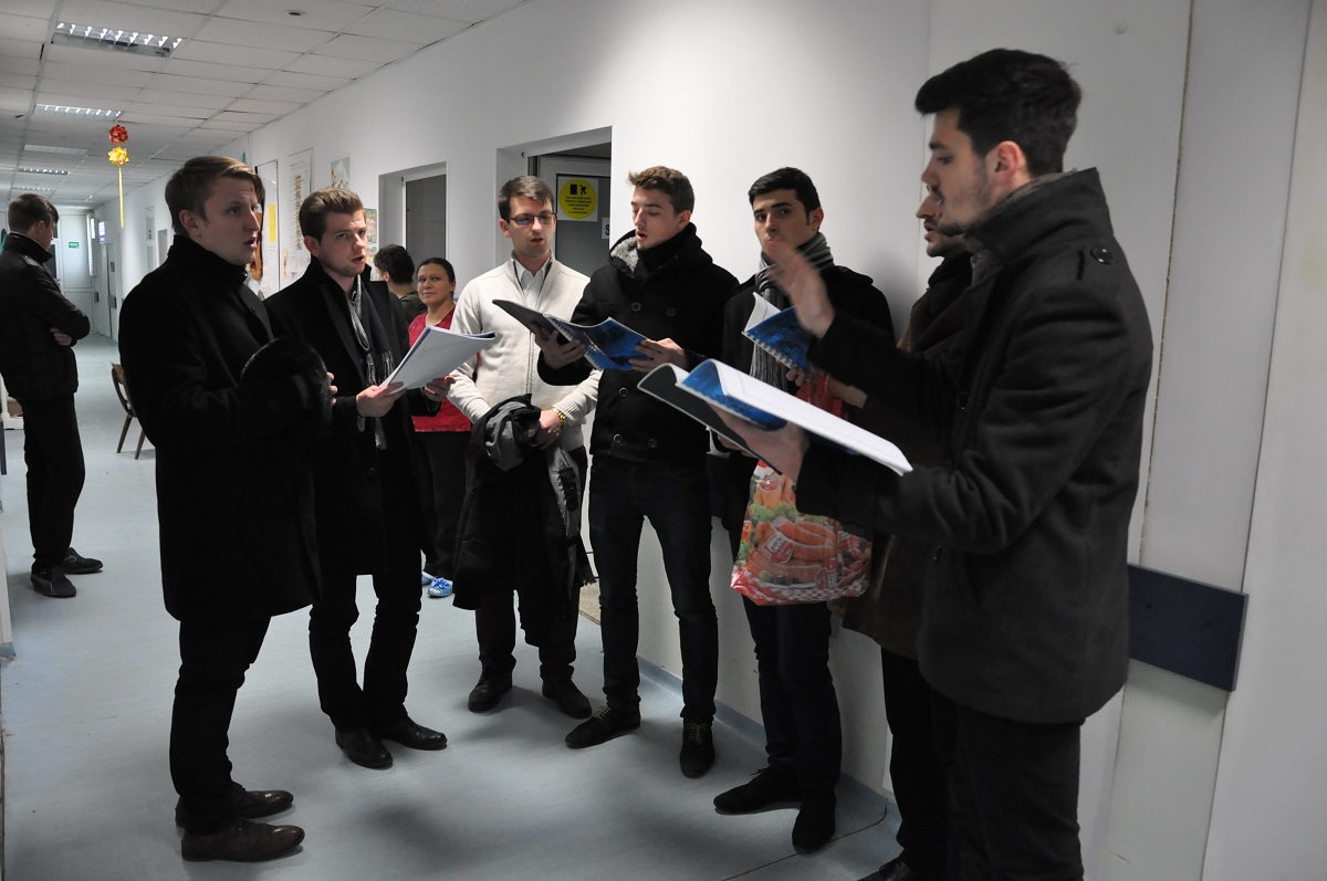 Bucurie pentru copiii Spitalului &quot;Sfânta Maria&quot; din Iaşi