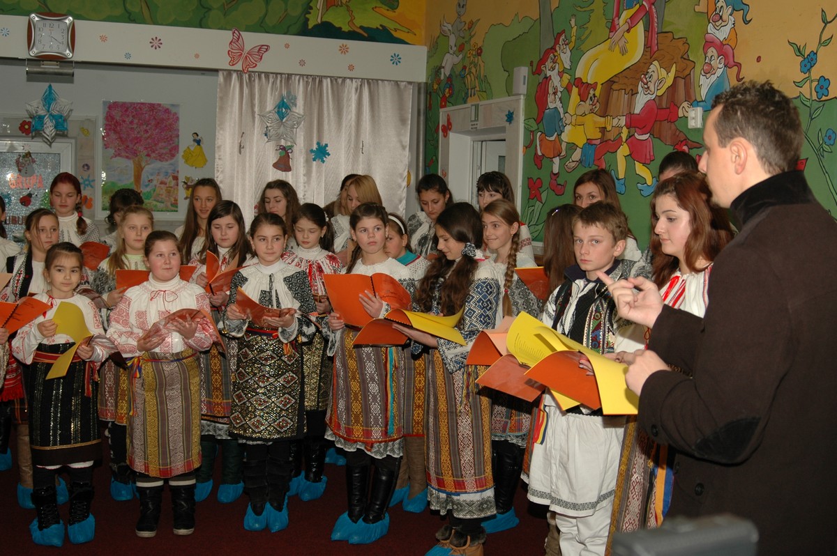 Concerte de colinde ale copiilor din parohia Uda