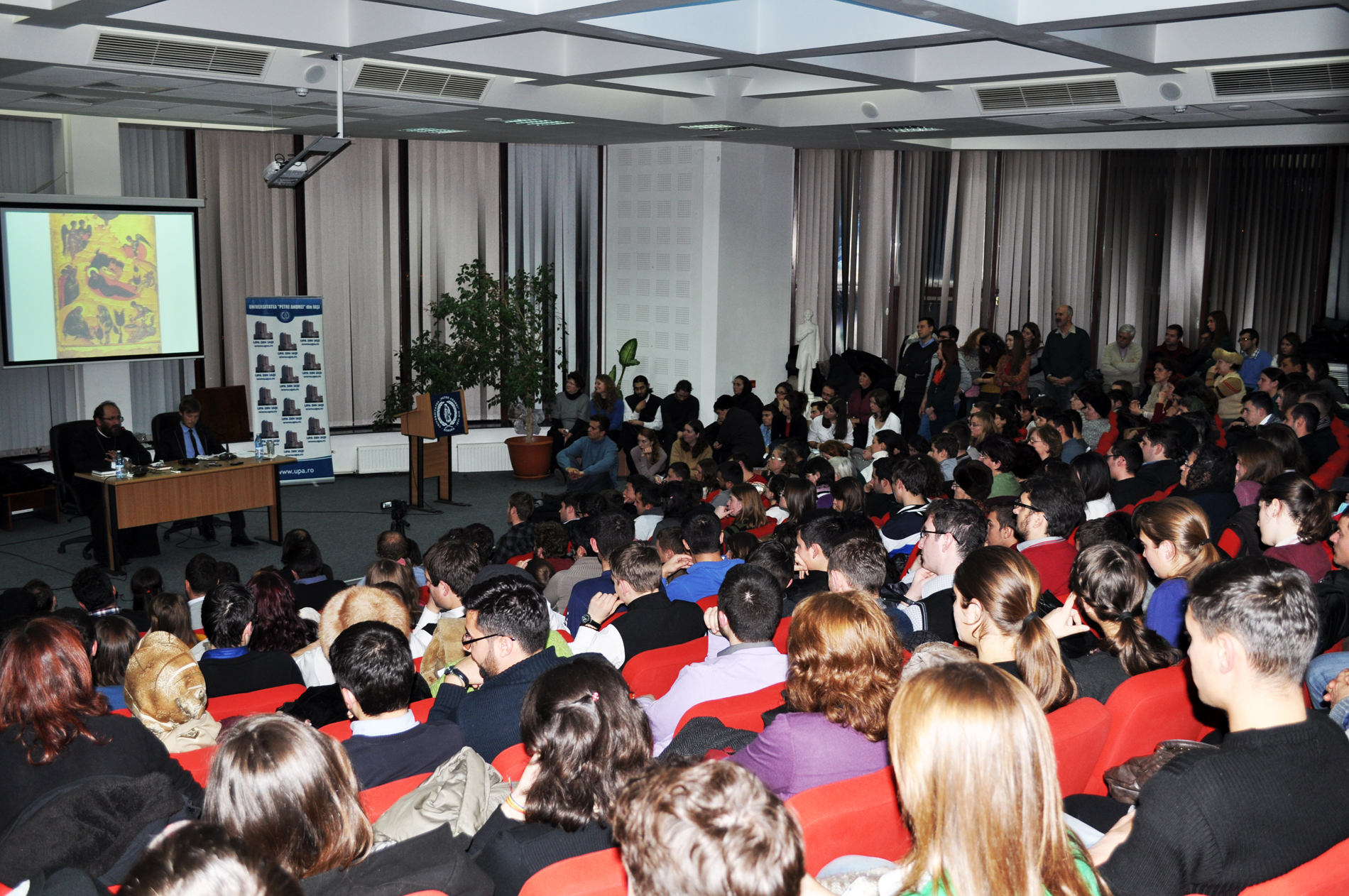 „Dumnezeu i-a făcut pe oameni pentru a fi iubiți și lucrurile pentru a fi folosite, nu invers”