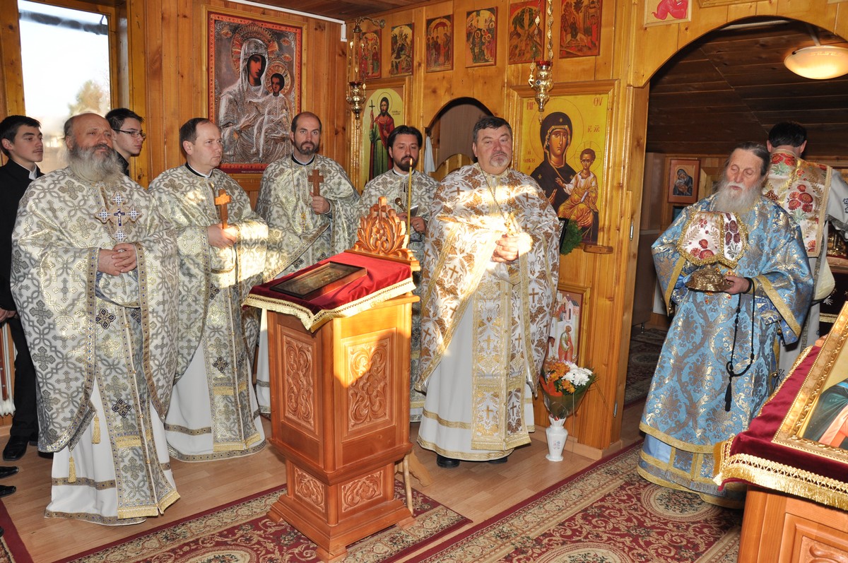 Seminarul Ortodox din Suceava şi-a cinstit ocrotitorul