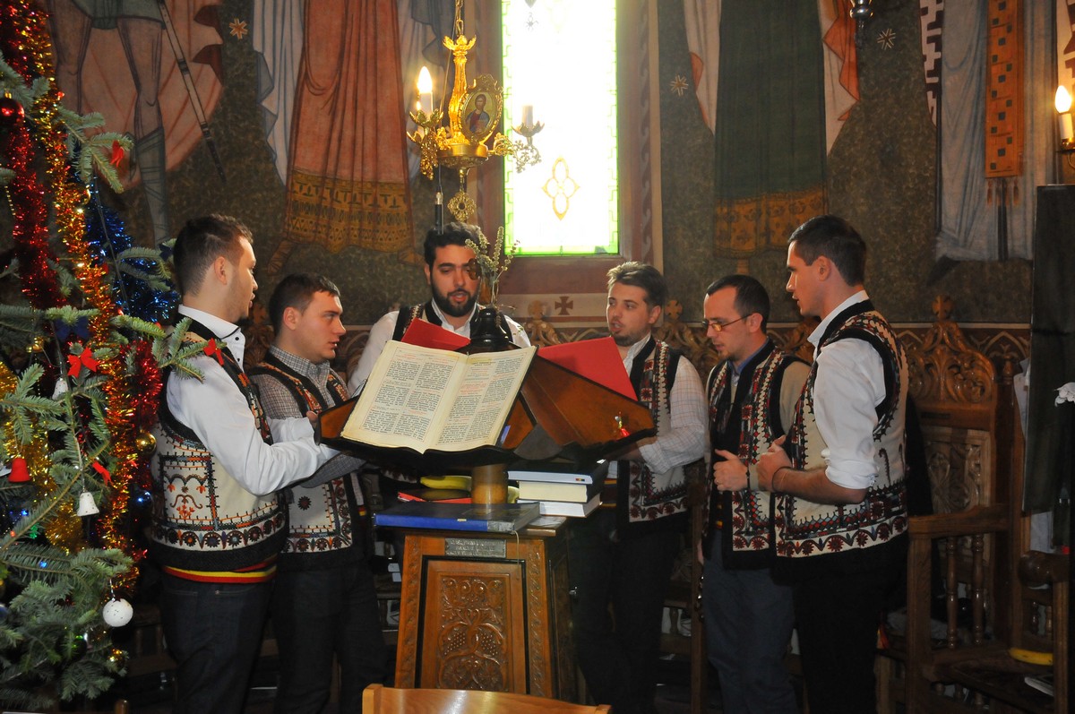Corul „Byzantion“, prezent la Săvineşti în a treia zi de Crăciun