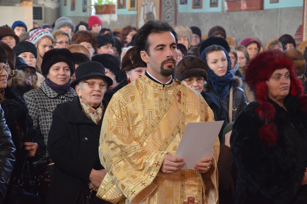 Hirotonie întru preot şi 3 hirotesii, oficiate de IPS Părinte Mitropolit Teofan