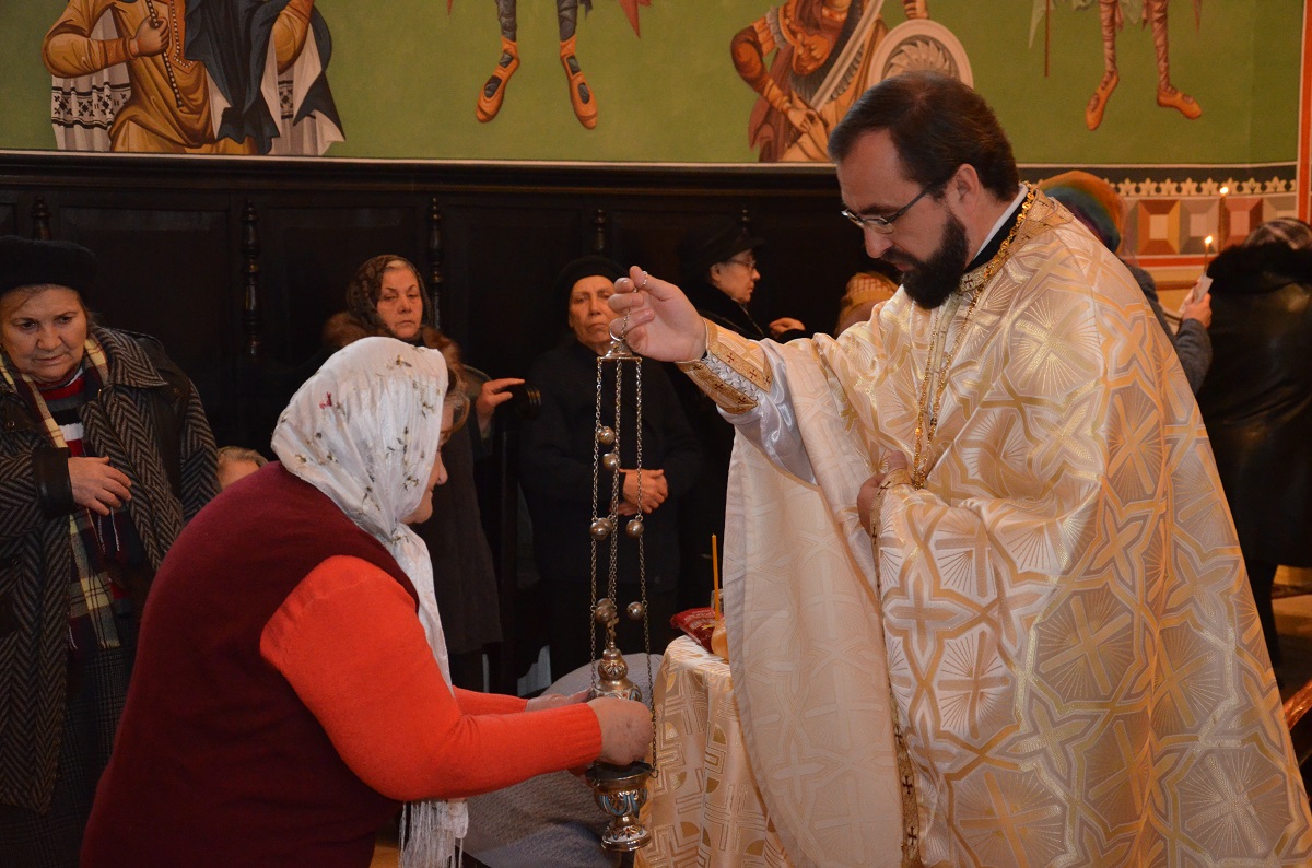 Două hramuri, la Biserica „Sfântul Sava cel Sfinţit“ din Iași