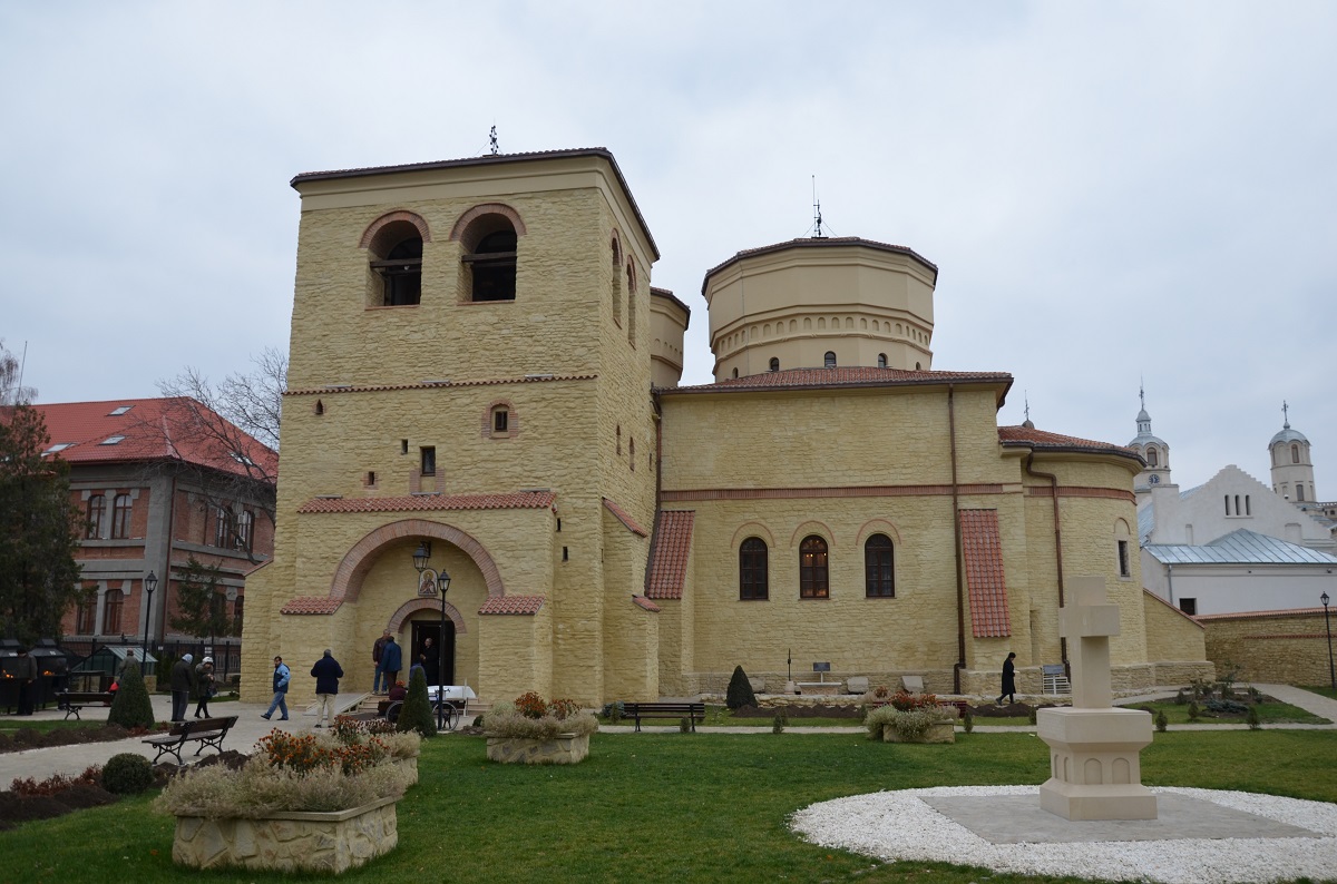 Două hramuri, la Biserica „Sfântul Sava cel Sfinţit“ din Iași