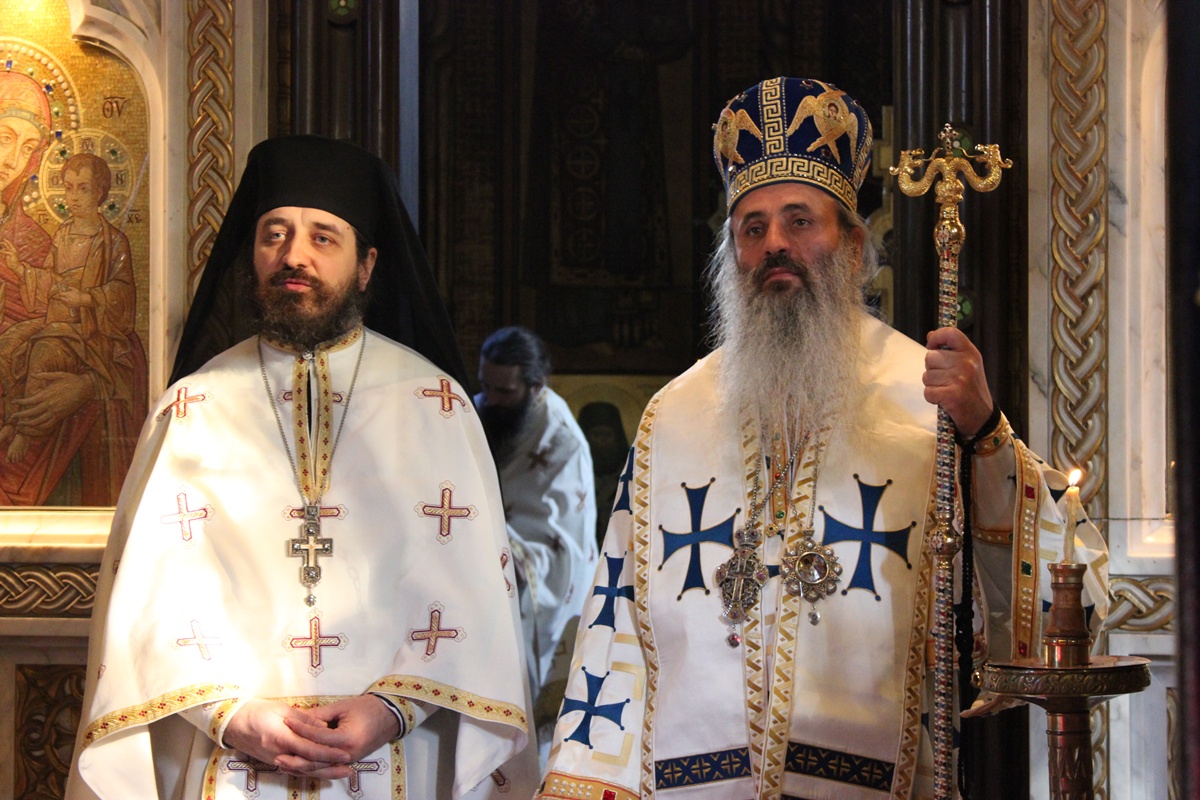 Sfânta Liturghie arhierească la mănăstirea „Sfinții Trei Ierarhi” din Iaşi