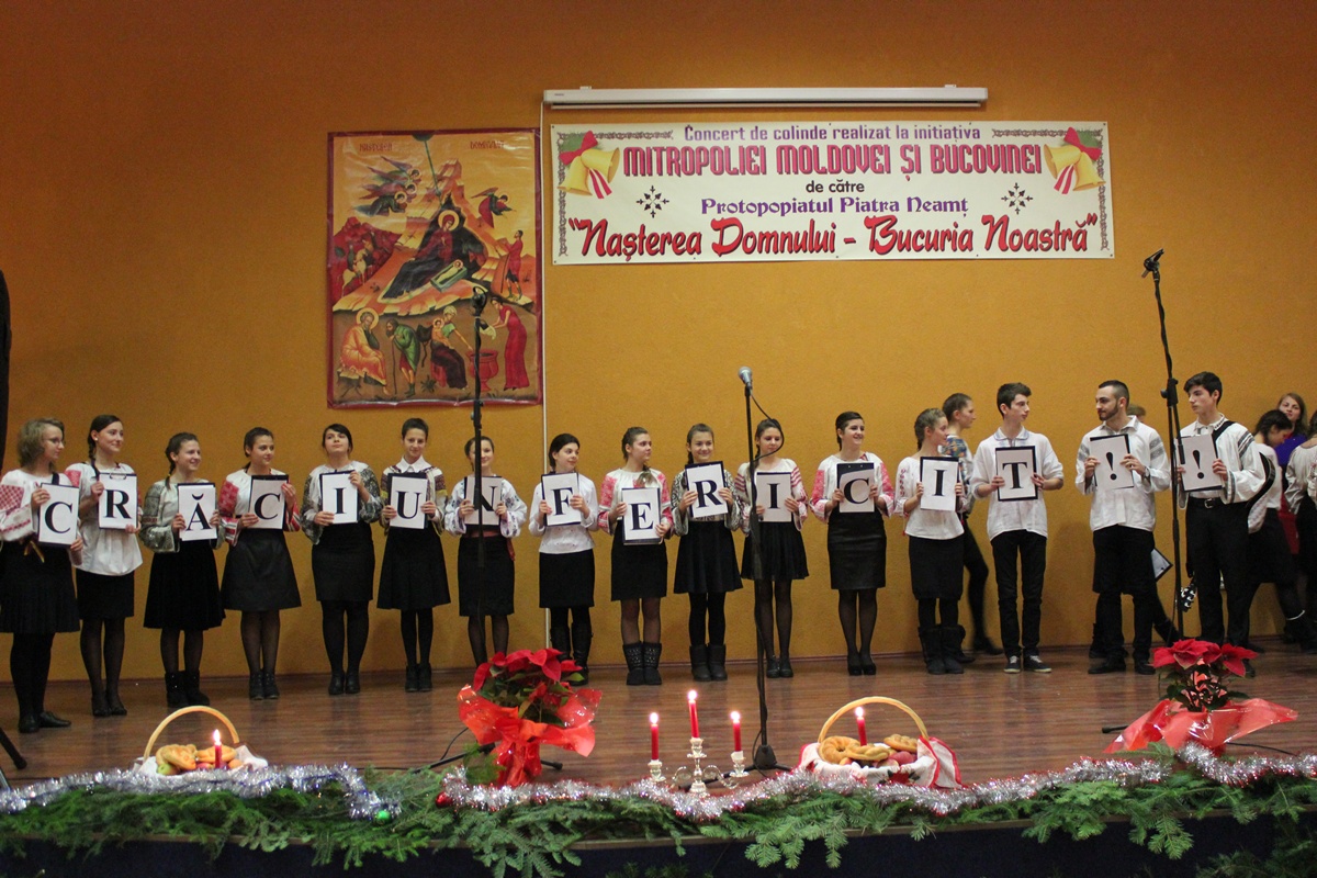 Bucuria Naşterii Domnului, răspândită prin colinde la Piatra-Neamţ